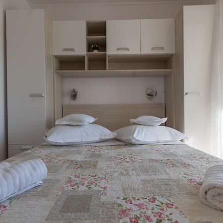 Apartments Senka Makarska Ngoại thất bức ảnh