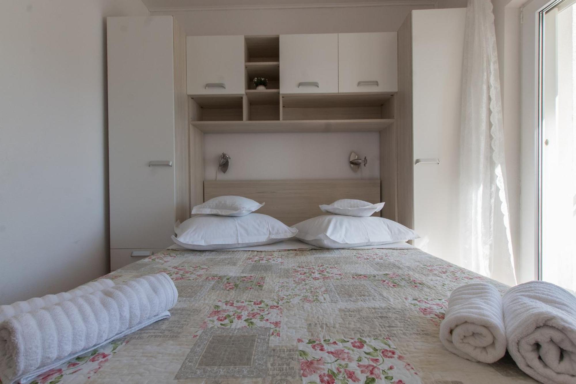 Apartments Senka Makarska Ngoại thất bức ảnh