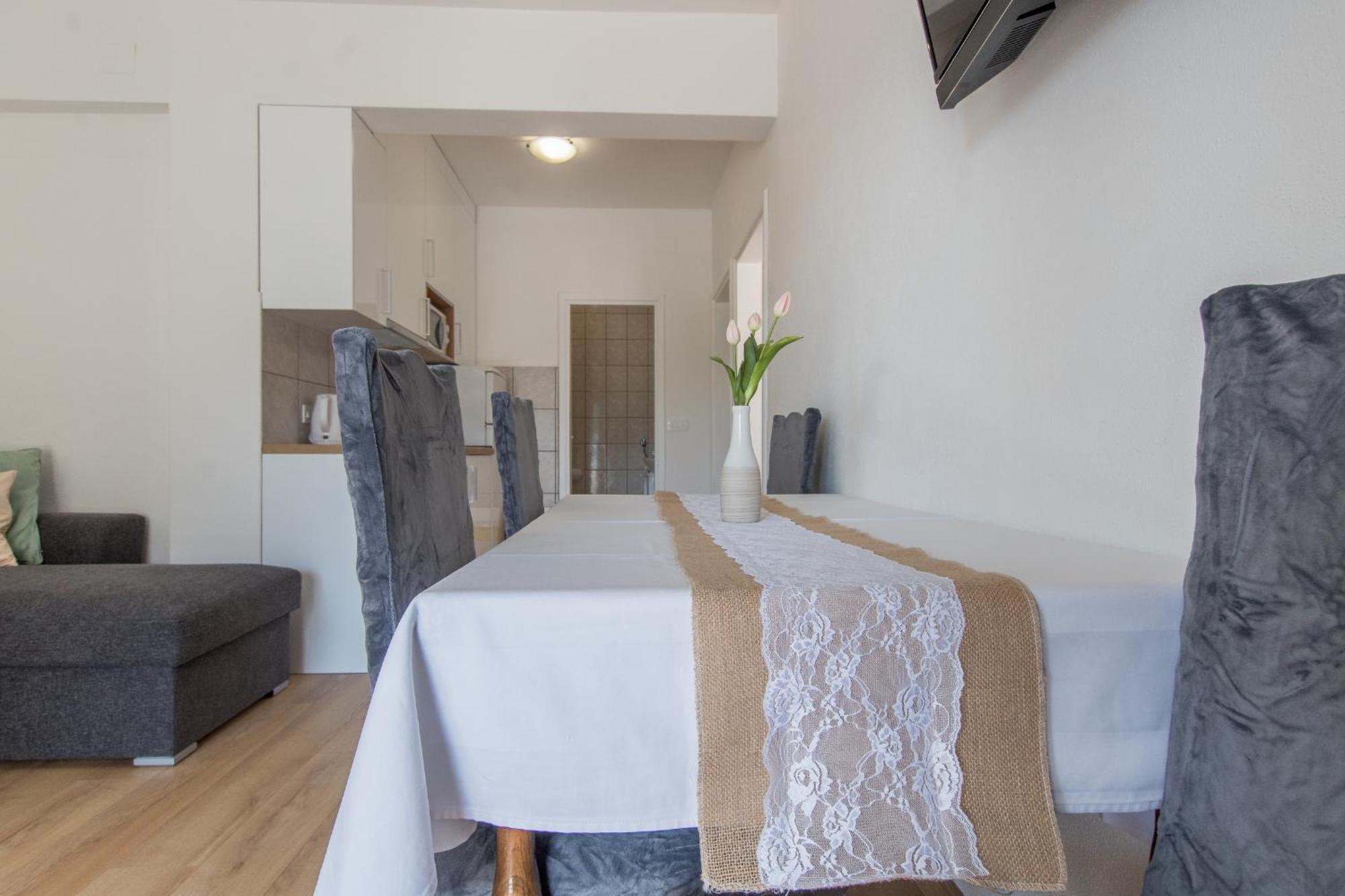 Apartments Senka Makarska Ngoại thất bức ảnh